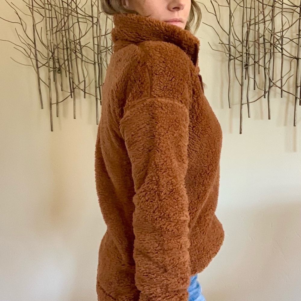 | cinnamon teddy bear quarter-zip pullover • small | - Picture 6 of 6